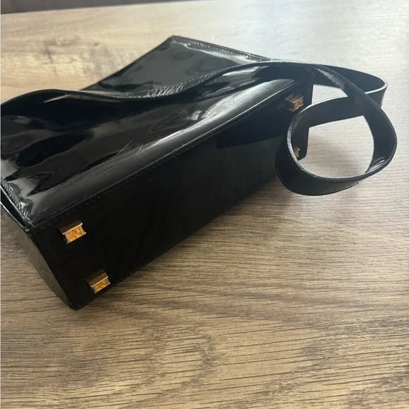 Escada Black and Gold Crossbody Bag with Structured Elegance - Picture 3 of 5